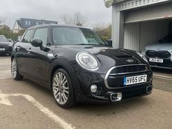 Black Used 2015 Mini Cooper S Hatch Hatchback | £10,500 (Good price)