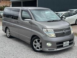Grey Used 2009 Nissan Elgrand 360º MPV | £7,995 (Fair price)