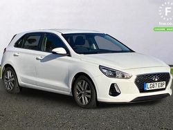 White Used 2017 Hyundai i30 SE Hatchback | £11,399 (Fair price)