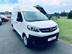 White Used 2023 Vauxhall Vivaro S Van | £12,495 (Fair price)