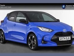 Blue Used 2024 Toyota Yaris Hybrid Edition Hatchback | £24,490 (Fair price)