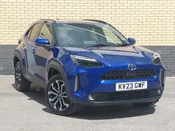 Blue Used 2023 Toyota Yaris Hybrid Design Estate | £20,698 (Fair price)