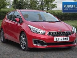 Red Used 2017 Kia Ceed 3 Hatchback | £6,490 (Fair price)