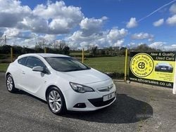White Used 2016 Vauxhall Astra GTC SRi Hatchback | £5,595 (Expensive)