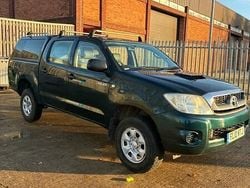 Green Used 2010 Toyota HiLux Pickup | £6,495 (Super price)