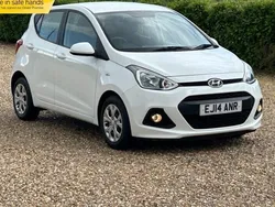 White Used 2014 Hyundai i10 SE Hatchback | £3,999 (A bit pricey)