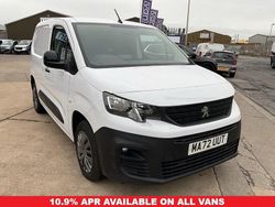 White Used 2022 Peugeot Partner Premium Van | £9,995 (Fair price)