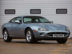 Silver Used 1997 Jaguar XK8 Sedan | £5,000 (Super price)