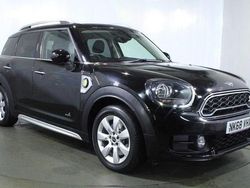 Black Used 2018 Mini Cooper Countryman SUV | £14,000 (Fair price)
