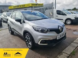 Silver/black Used 2019 Renault Captur Iconic SUV | £7,399 (Fair price)