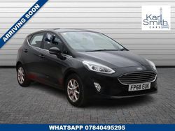 Black Used 2018 Ford Fiesta Zetec Hatchback | £6,499 (Fair price)