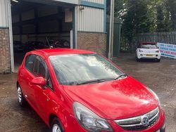 Red Used 2014 Vauxhall Corsa Design Edition Hatchback | £2,750 (Super price)