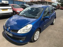 Blue metallic Used 2009 Renault Clio II Expression Hatchback | £1,495 (Good price)