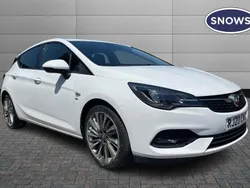 White Used 2020 Vauxhall Astra SRi | £10,183 (Fair price)
