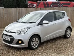 Silver Used 2016 Hyundai i10 SE Hatchback | £5,700 (Good price)