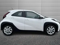 White Used 2023 Toyota Aygo PURE Hatchback | £12,295 (Fair price)