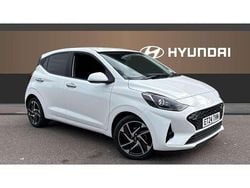 White Used 2024 Hyundai i10 Premium Hatchback | £15,817 (Fair price)