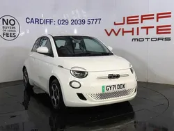 White Used 2021 Fiat 500e Passion Hatchback | £10,288 (Fair price)