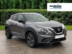 Grey Used 2024 Nissan Juke N-Connecta SUV | £16,784 (Fair price)