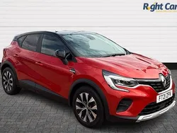 Red / black Used 2021 Renault Captur LIMITED SUV | £12,499 (Fair price)