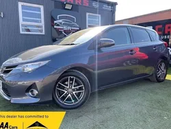 Used 2015 Toyota Auris | £4,995 (Good price)