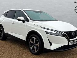 White Used 2022 Nissan Qashqai N-Connecta SUV | £19,962 (Fair price)