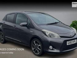 Grey Used 2013 Toyota Yaris Hybrid Trend Hatchback | £8,937