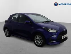 Blue Used 2021 Toyota Yaris Hybrid Hatchback | £13,799 (Good price)