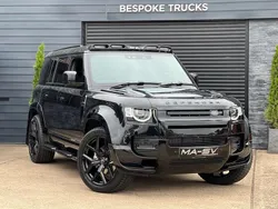 Santorini black New 2025 Land Rover Defender SE Dynamic SUV | £73,500 (Super price)