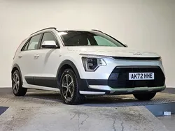 White Used 2022 Kia Niro 2 SUV | £19,456 (Expensive)