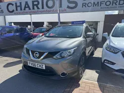 Grey Used 2017 Nissan Qashqai Tekna SUV | £10,500 (Good price)