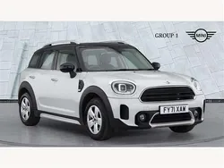 White silver Used 2021 Mini Cooper Countryman Classic SUV | £19,290 (Good price)