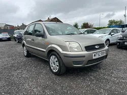 Silver Used 2003 Ford Fusion Hatchback | £1,495 (Fair price)