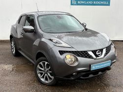 Grey Used 2017 Nissan Juke Tekna SUV | £8,900 (Fair price)