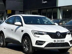 White Used 2024 Renault Arkana Evolution SUV | £17,965 (Super price)