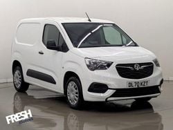 White jade Used 2020 Vauxhall Combo Sportive MPV | £7,990 (Fair price)