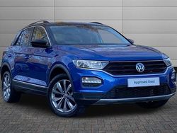 Ravenna blue with black roof Used 2019 VW T-Roc Design SUV | £15,895 (Good price)