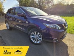 Blue Used 2014 Nissan Qashqai Acenta Premium SUV | £5,363 (Fair price)