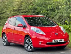 Red Used 2016 Nissan Leaf Tekna Hatchback | £3,395 (Fair price)