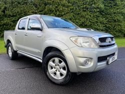 Silver steel Used 2011 Toyota HiLux Plus Pickup | £9,950