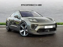 Aventurine green metallic New 2024 Porsche Macan SUV | £80,845 (Super price)