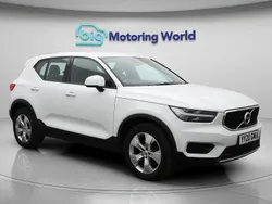 White Used 2020 Volvo XC40 Momentum SUV | £18,400 (Fair price)
