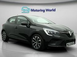 Used 2023 Renault Clio V Evolution | £12,600 (Fair price)