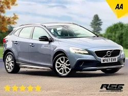 Blue Used 2017 Volvo V40 CC Pro Estate | £7,950 (Fair price)