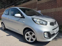 Silver Used 2011 Kia Picanto 2 Hatchback | £3,490 (Fair price)