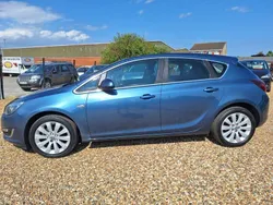 Blue Used 2015 Vauxhall Astra Elite Hatchback | £3,995 (Good price)