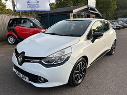 White Used 2014 Renault Clio IV Dynamique Hatchback | £3,995 (Fair price)