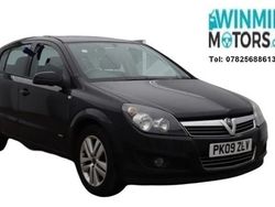 Black Used 2009 Vauxhall Astra | £2,095 (Fair price)