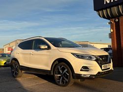 Pure white Used 2018 Nissan Qashqai Tekna+ SUV | £11,975 (Fair price)
