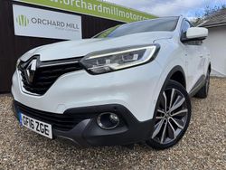 White Used 2016 Renault Kadjar Signature SUV | £7,295 (A bit pricey)